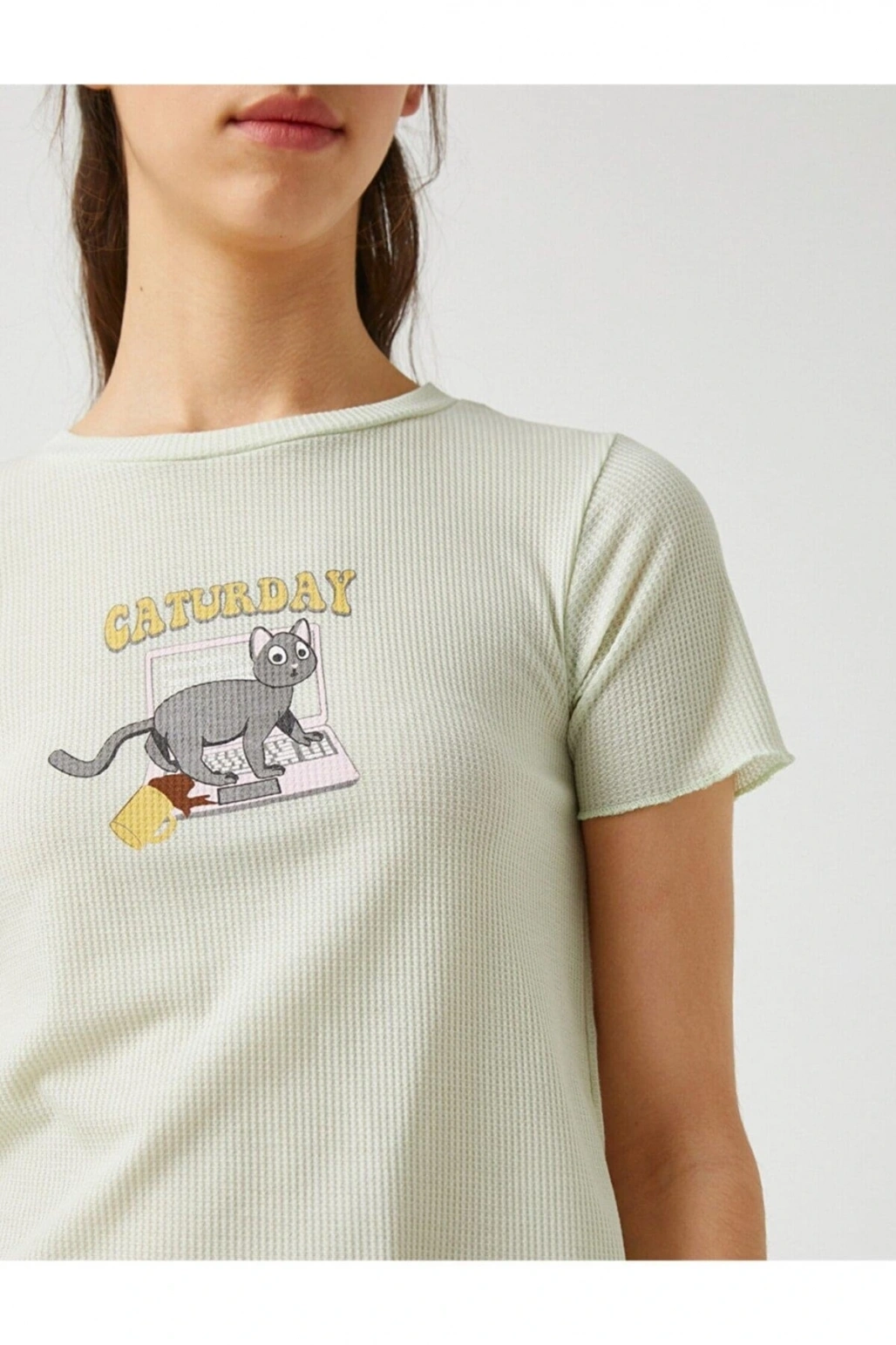 Baskılı Fitilli Kısa Kollu Bisiklet Yaka Tişört