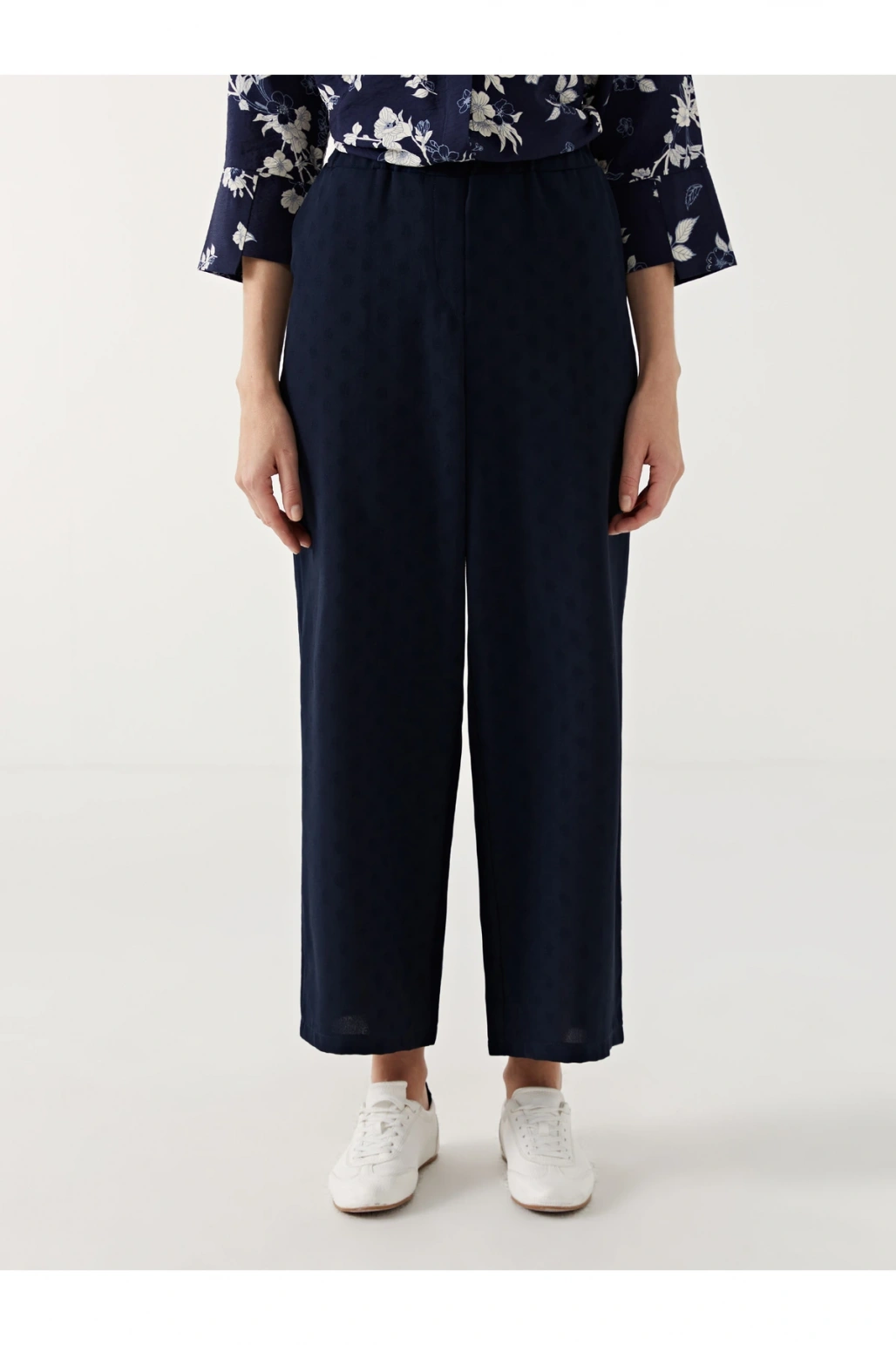 Beli Lastikli Puantiyeli Kadın Pantolon