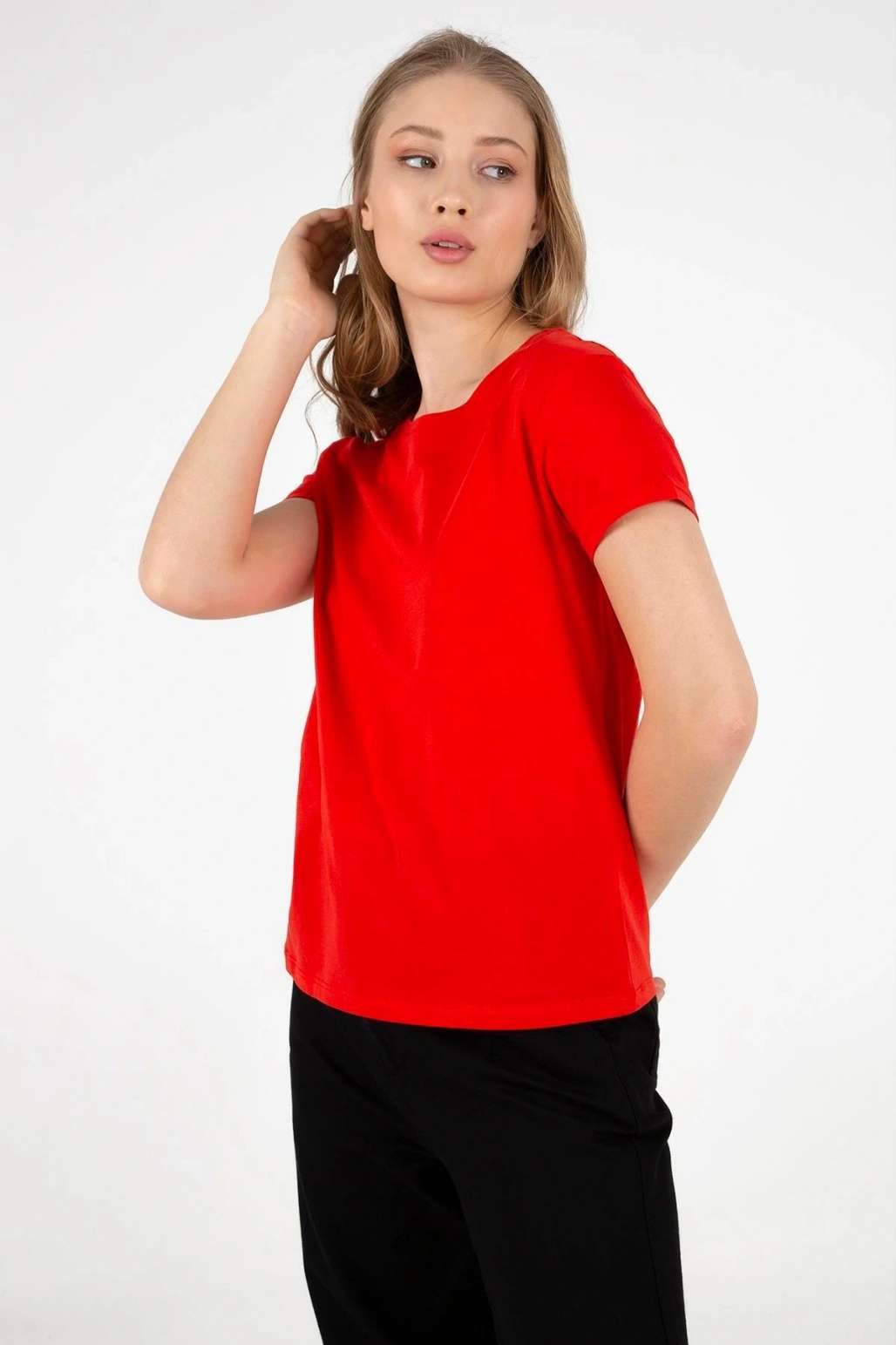 Bisiklet Yaka %100 Pamuklu Tişört Kırmızı