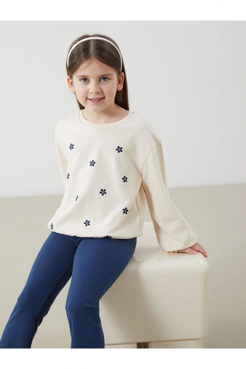 Bisiklet Yaka Çiçekli Kız Çocuk Sweatshirt ve Tayt Pantolon 2li