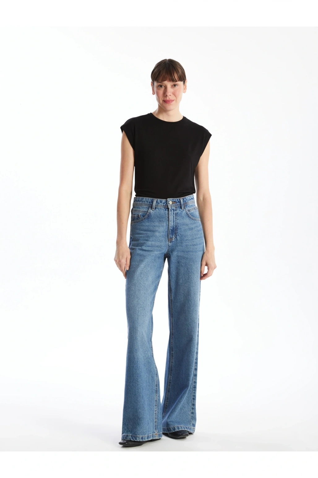 Bisiklet Yaka Kadın Tişört