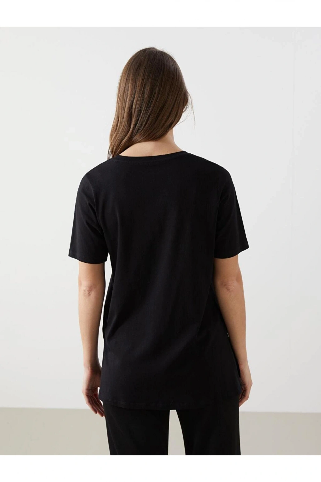 Bisiklet Yaka Kadın Tişört (S5)