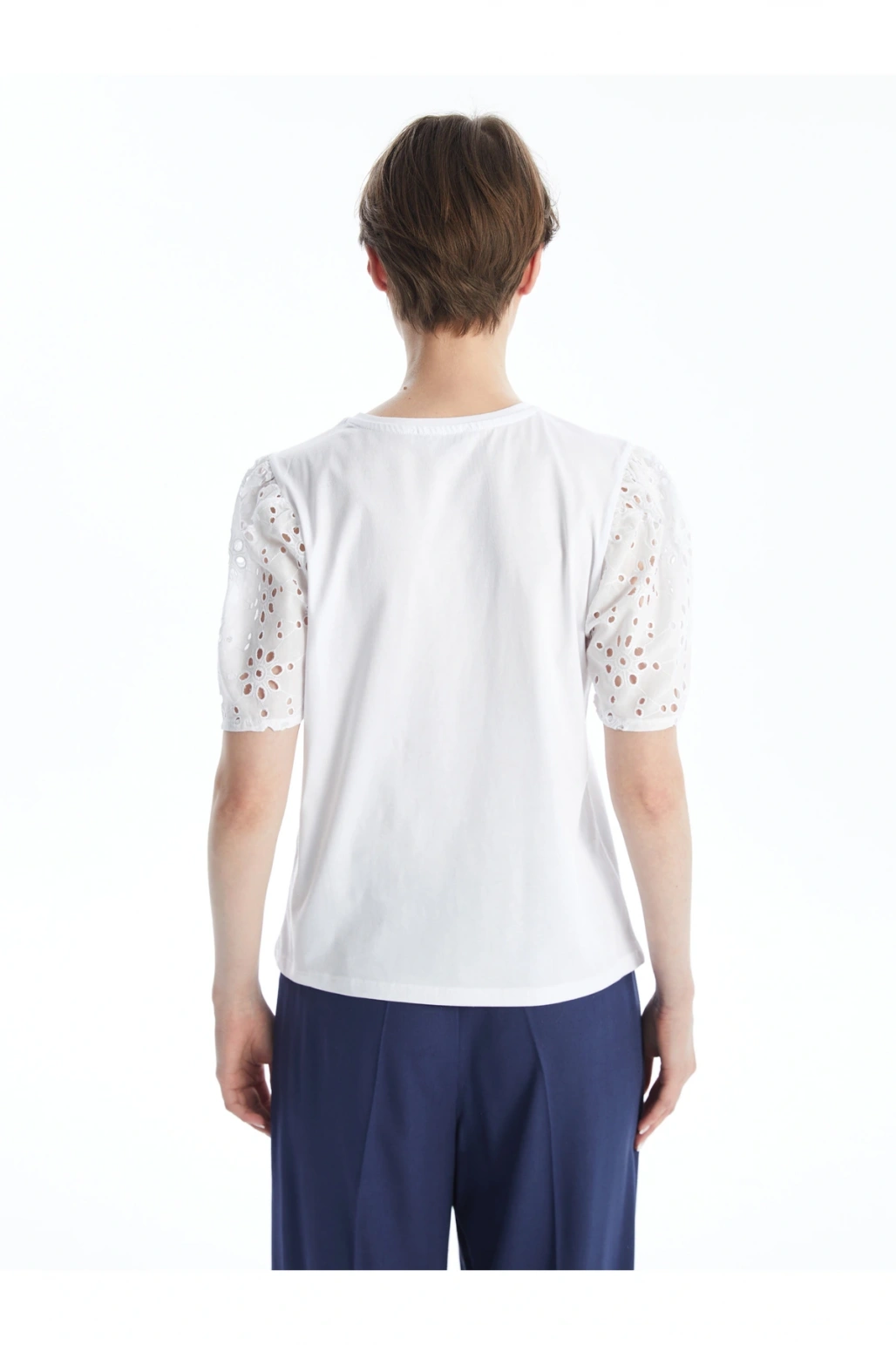 LCW Vision Beyaz Bisiklet Yaka Kendinden Desenli Kısa Kollu Kadın Bluz