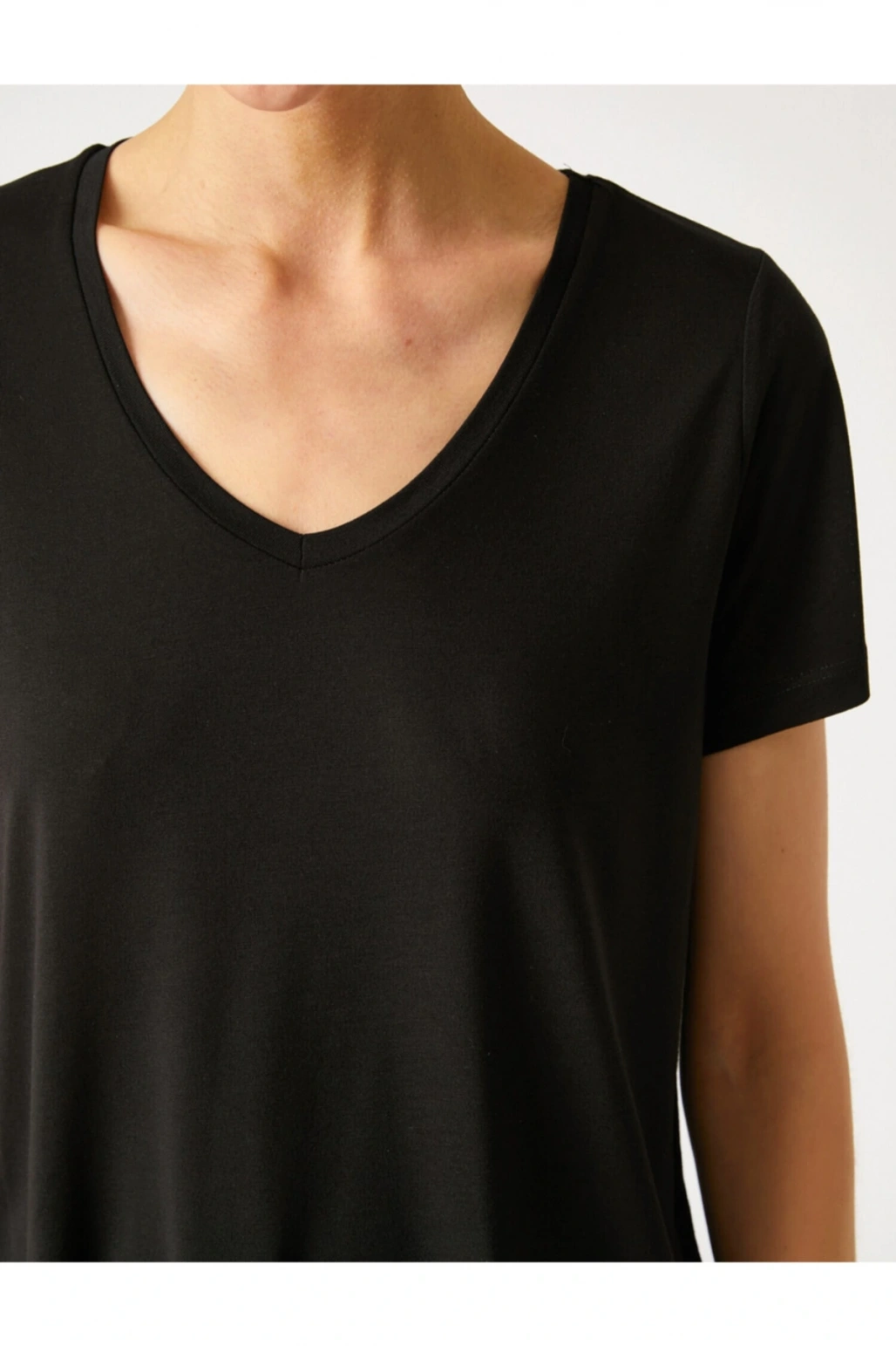 Bisiklet Yaka Kısa Kollu Basic Tişört