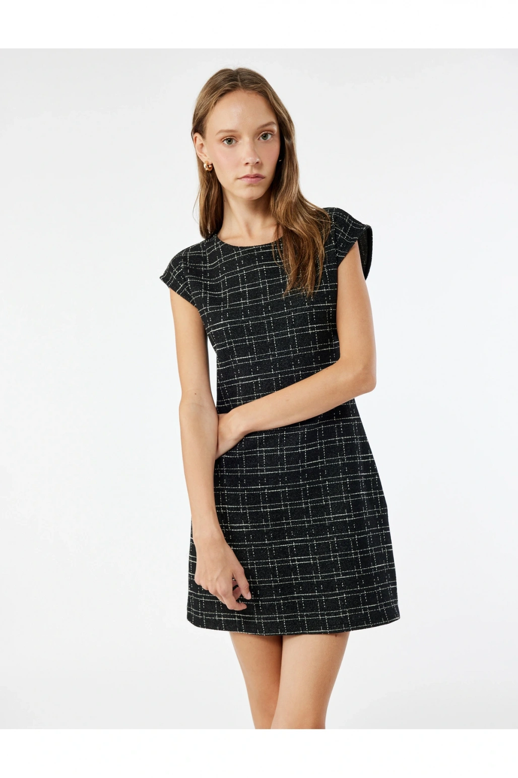 Bisiklet Yaka Kolsuz Tüvit Mini Elbise