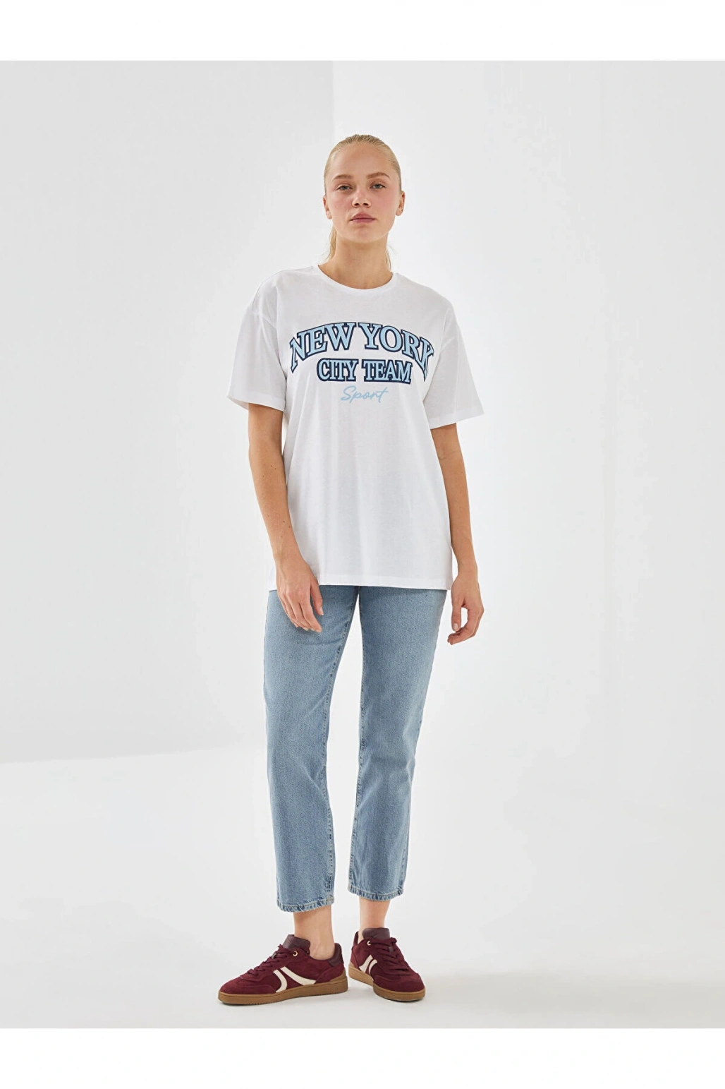 Bisiklet Yaka New York Baskılı Kadın Tişört