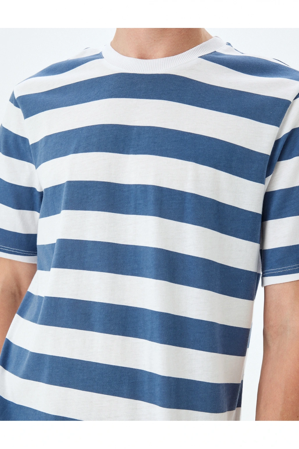 Bisiklet Yaka Pamuklu Regular Fit Kısa Kollu Çizgili Tişört