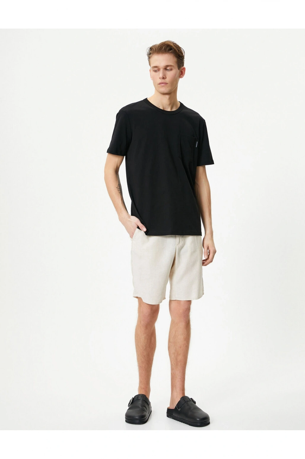 Bisiklet Yaka Tişört Cep Detaylı Kısa Kollu Pamuklu