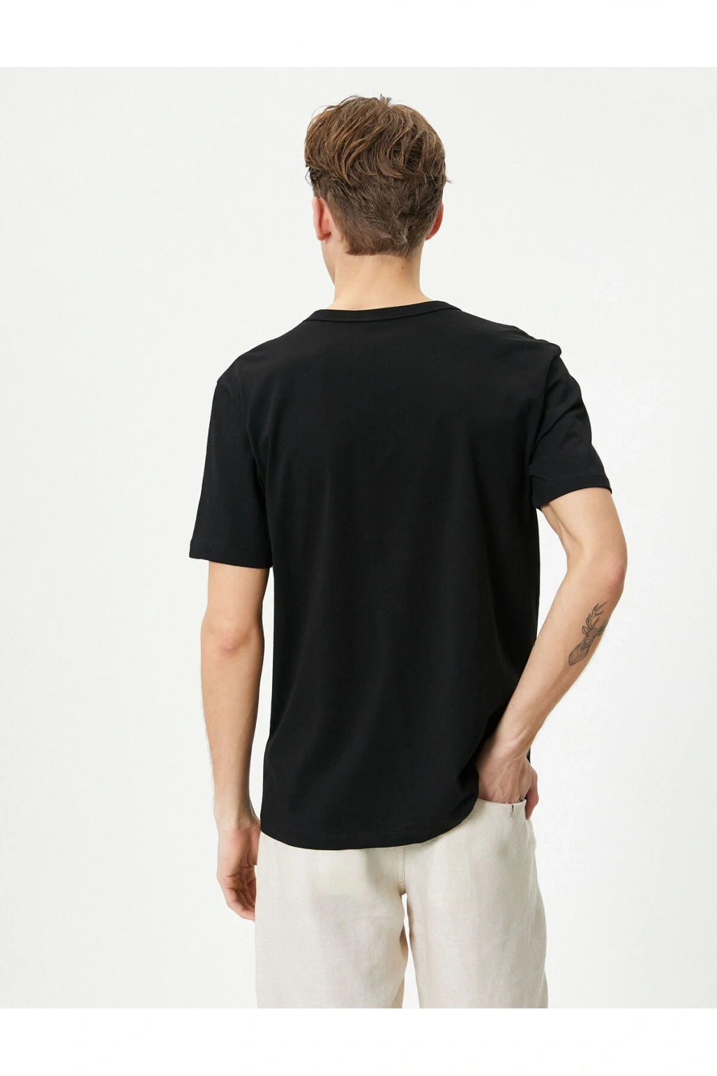 Bisiklet Yaka Tişört Cep Detaylı Kısa Kollu Pamuklu