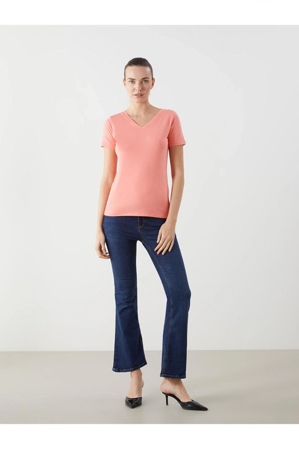 Classic V Yaka Kadın Tişört (S5)