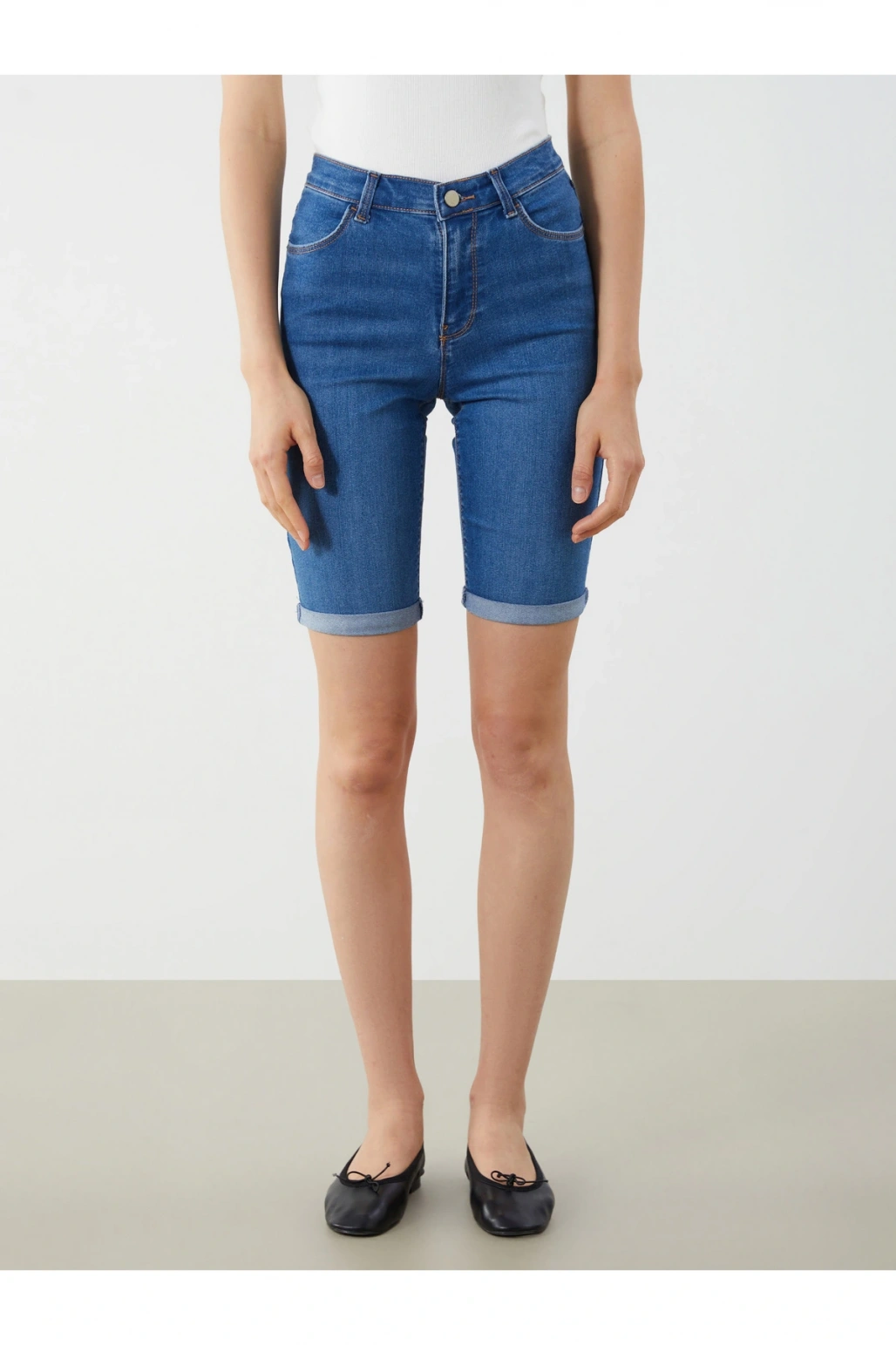 Dar Fit Kadın Jean Şort