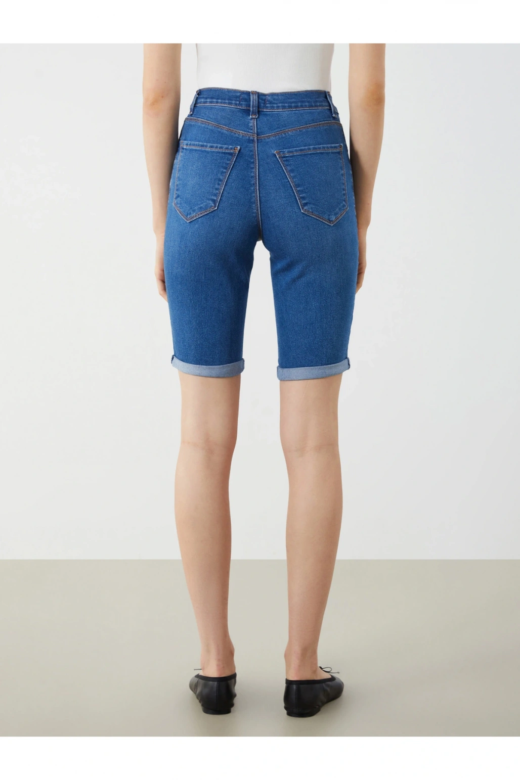 Dar Fit Kadın Jean Şort