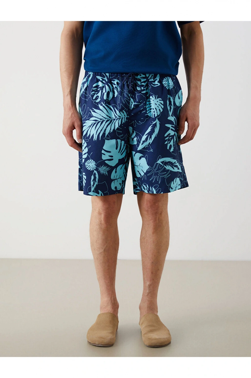 Diz Hizası Boy Desenli Erkek Deniz Şortu