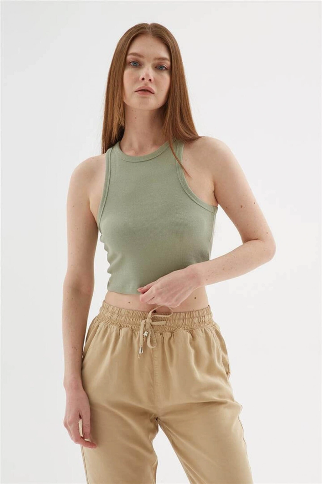 Fashion Friends Crop Atlet Haki