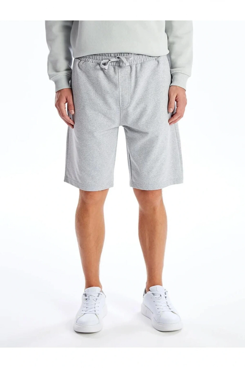Gri Standart Kalıp Pike Erkek Şort