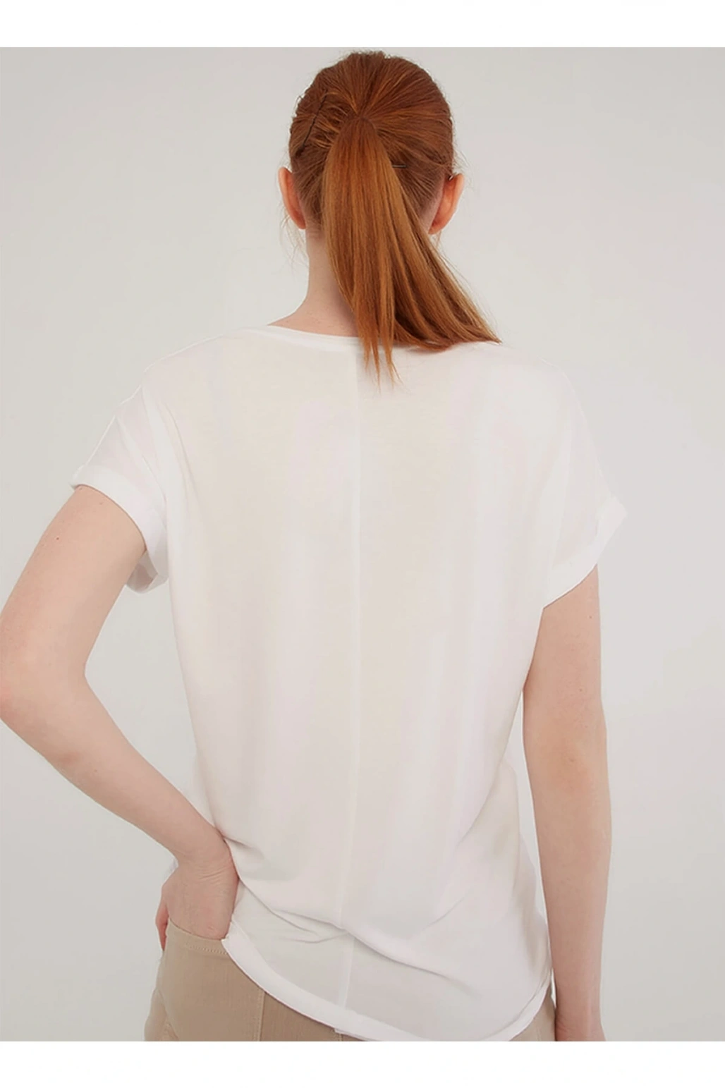 Kadın Beyaz Bisiklet Yaka T-shirt