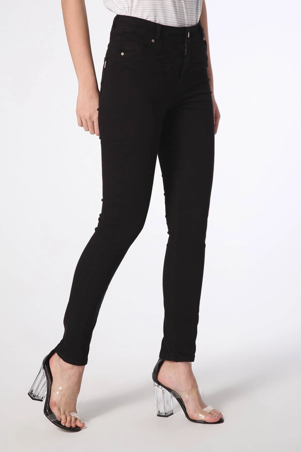 Kadın Siyah Cep Detaylı Pantolon  8B0301B1