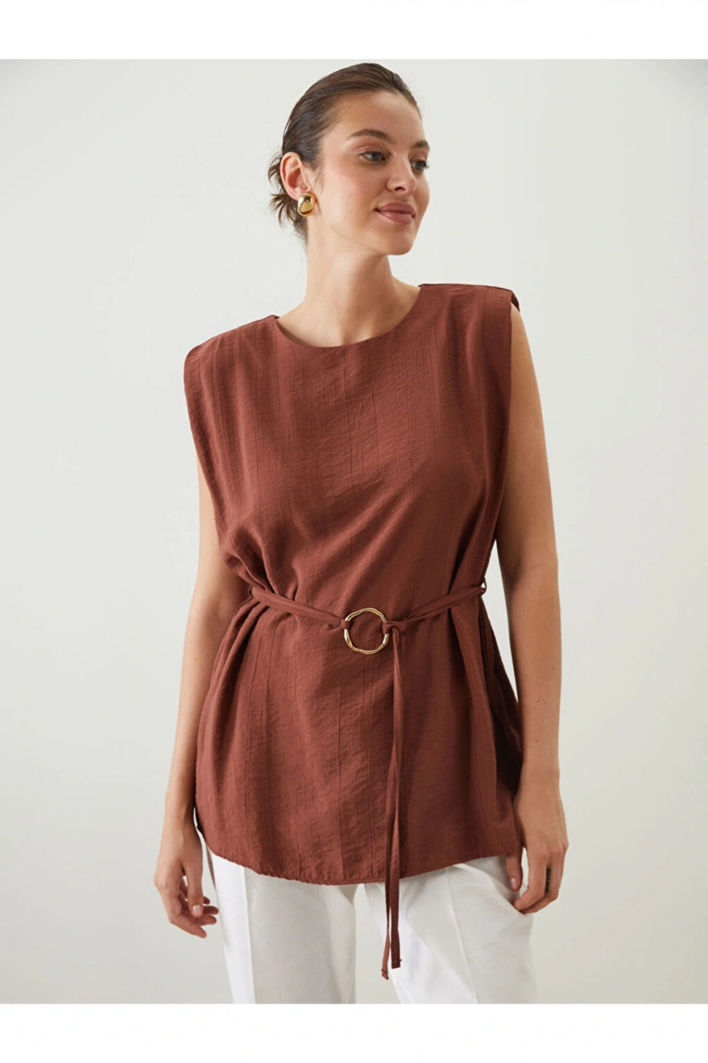 Kahverengi Bisiklet Yaka Kuşaklı Bluz