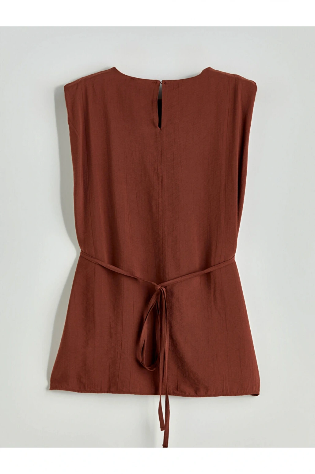 Kahverengi Bisiklet Yaka Kuşaklı Bluz