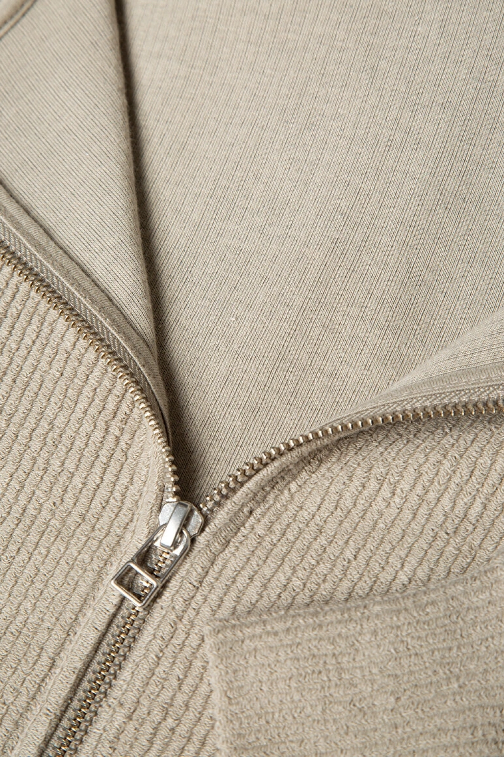 Kapüşonlu Fermuarlı Bej Sweatshirt