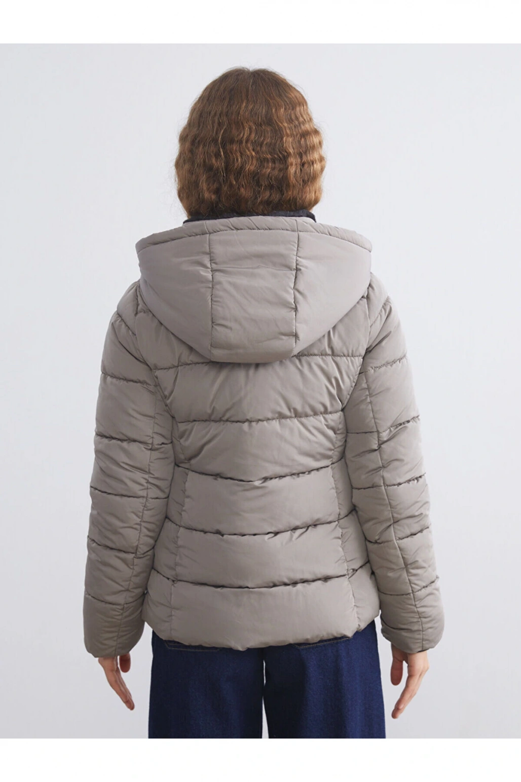 Kahverengi Kapüşonlu Kadın Şişme Mont