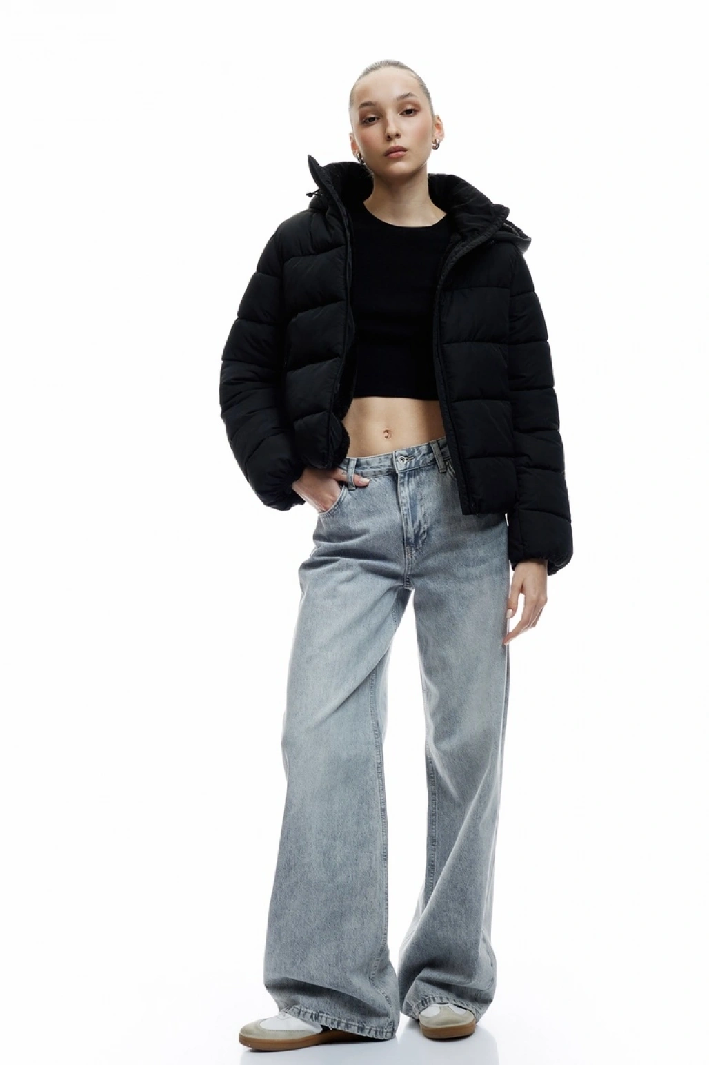 Kapüşonlu Uzun Kollu İçi Suni Kürklü Fermuarlı Cepli Şişme Mont