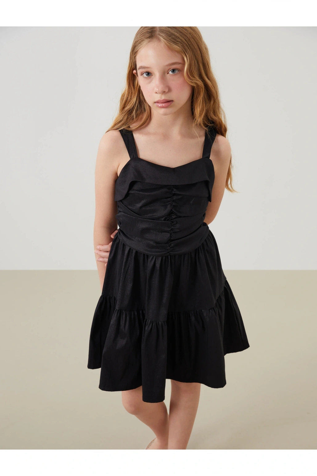 Kare Yaka Kız Çocuk Elbise