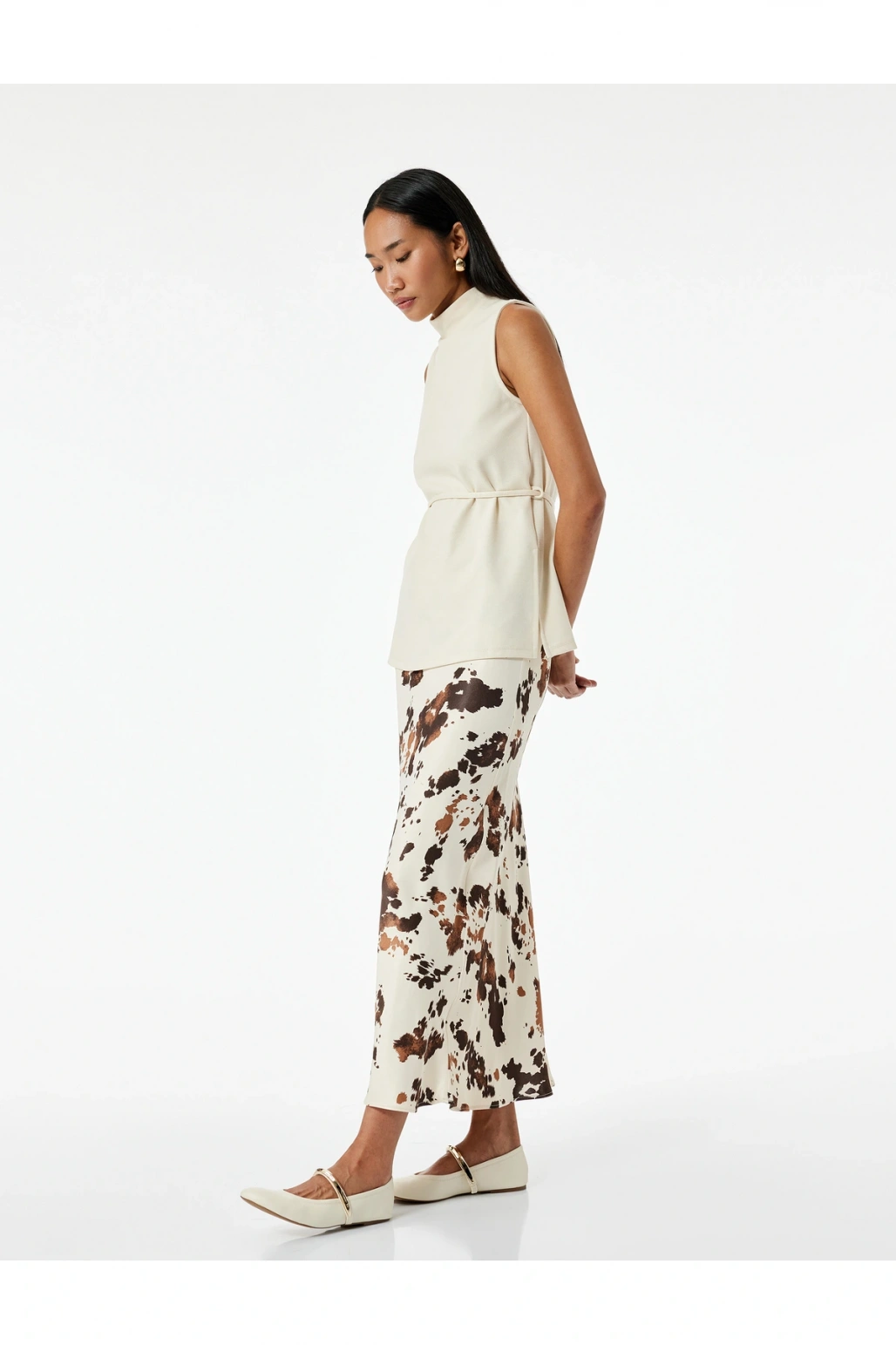 Kemer Detaylı Desenli Uzun Saten Etek