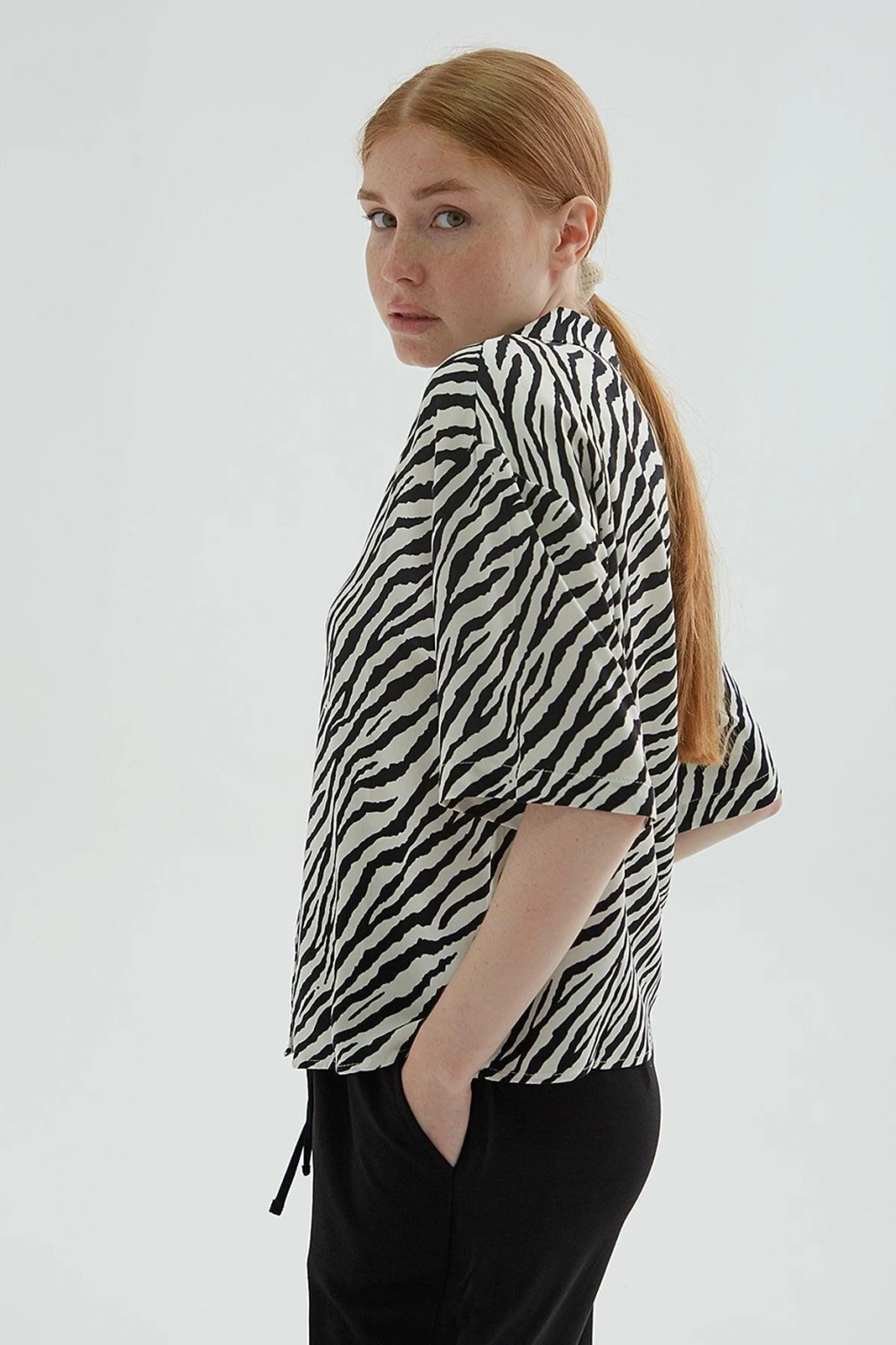 Kısa Kollu Gömlek Siyah