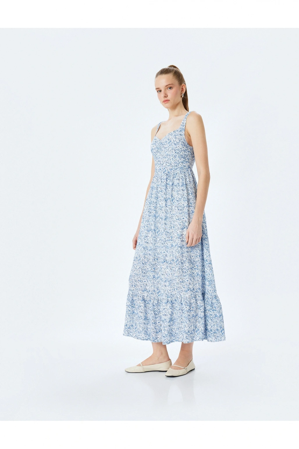 Kolsuz Gipeli U Yaka Katlı Viskon Çiçekli Uzun Elbise