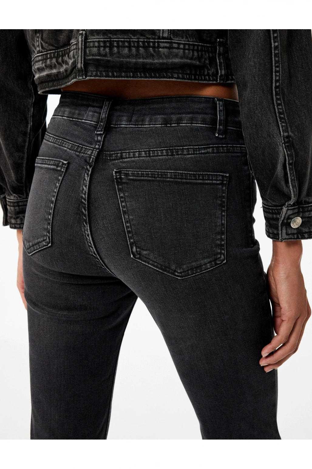 Koton Dar Kesim Düğmeli Pamuklu İspanyol Paça Jean Pantolon - Flare Jeans