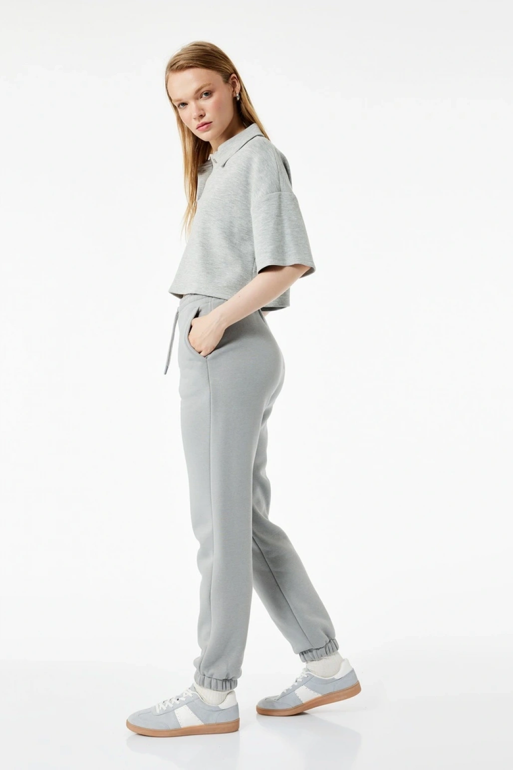 Koton Şardonlu Cepli Beli Bağcıklı Rahat Kalıp Jogger Eşofman Altı