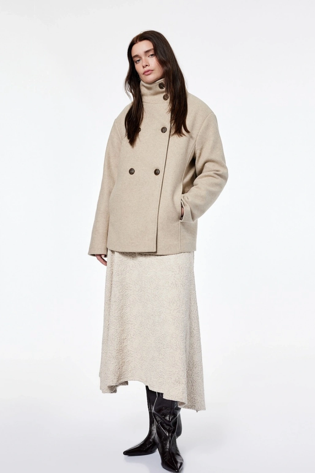 Koton X Şahika Ercümen - Dik Yaka Kaban Kısa Kaşe Kruvaze