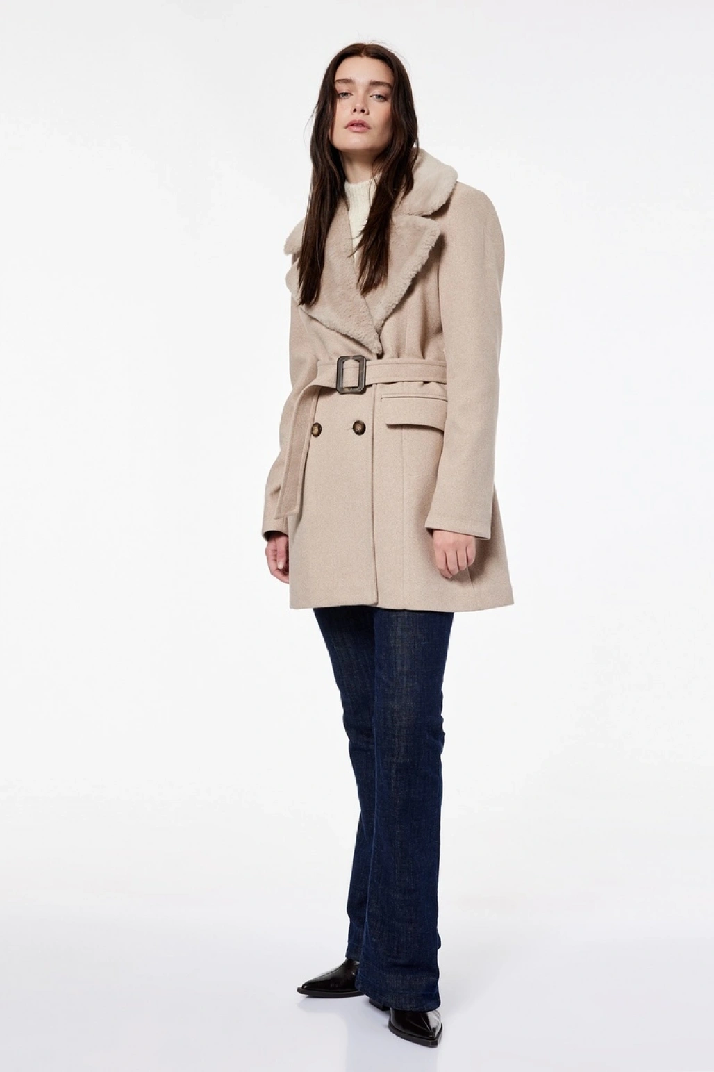 Koton X Şahika Ercümen - Suni Kürk Yaka Kaban Kaşe Kruvaze Kemerli Cepli