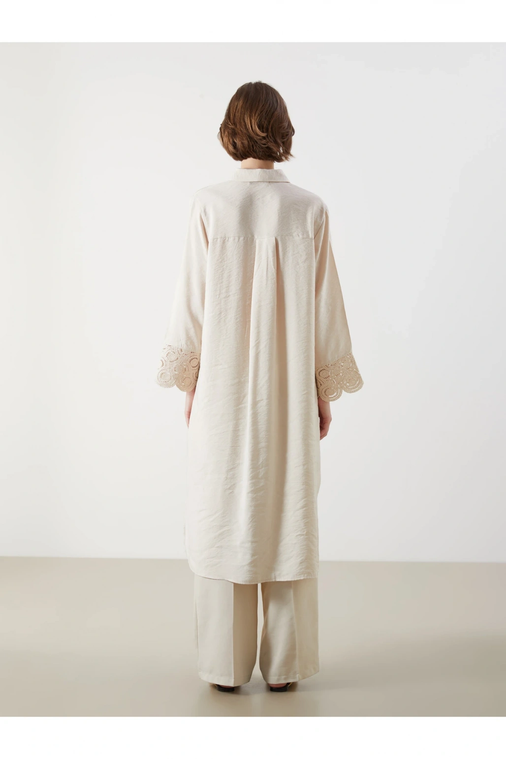 Kroşe Detaylı Modal Karışımlı Kadın Gömlek Tunik