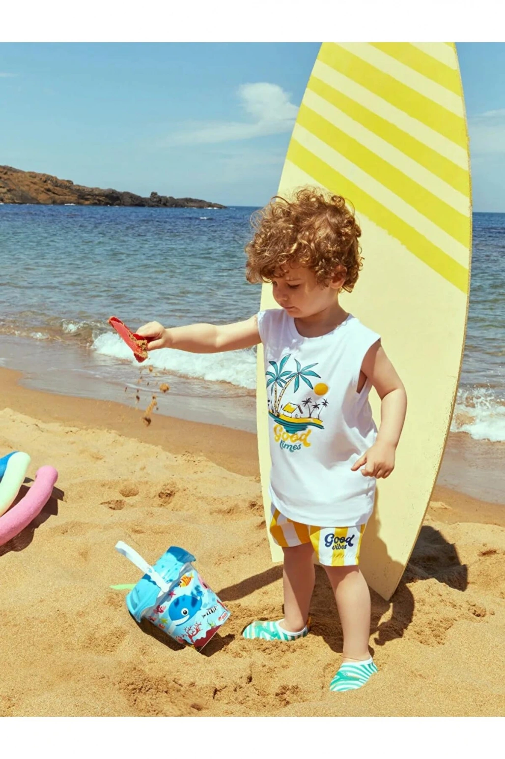 LCW baby Beyaz Bisiklet Yaka Baskılı Erkek Bebek Atlet ve Deniz Şortu 2li Takım