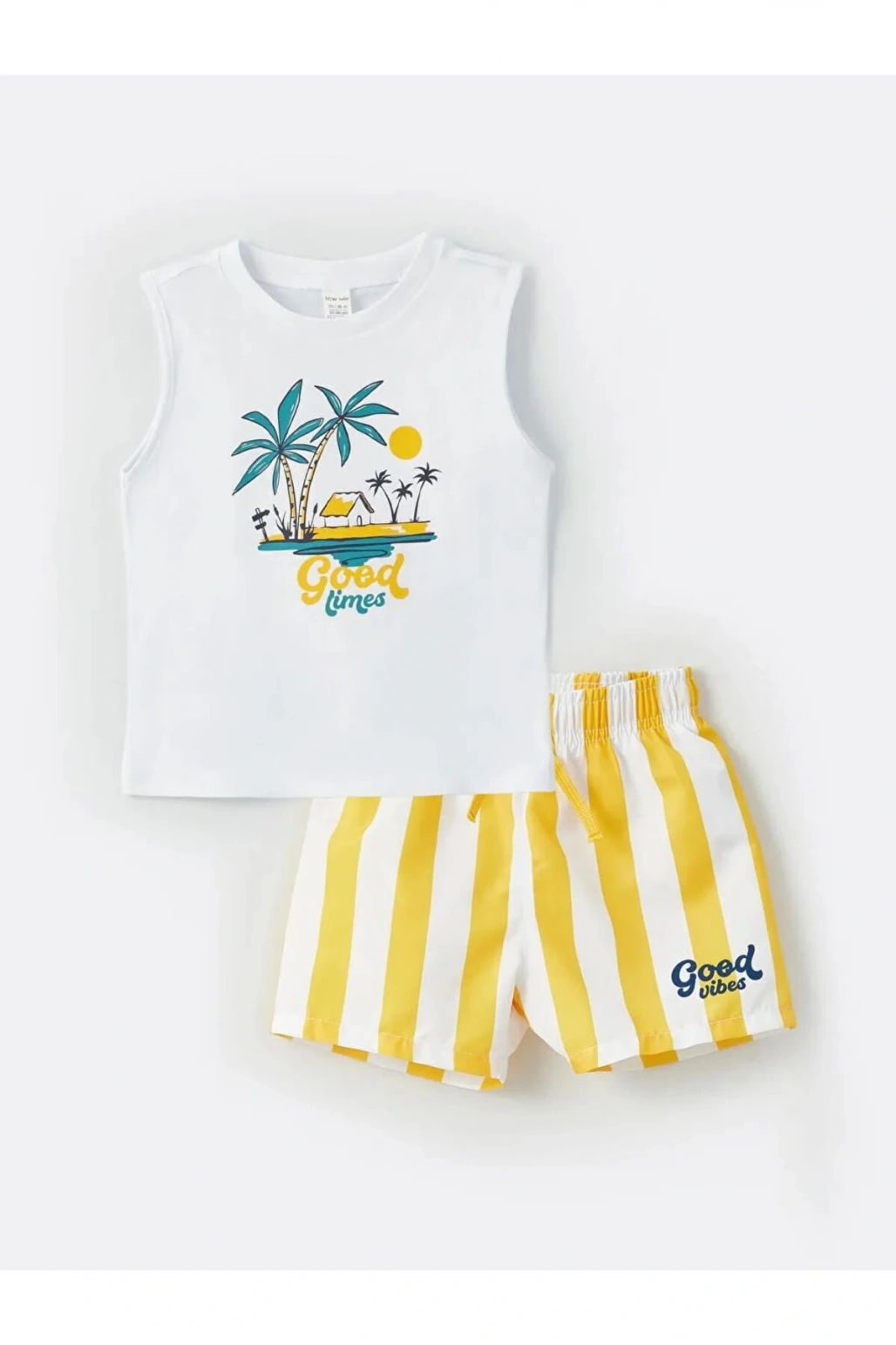 LCW baby Beyaz Bisiklet Yaka Baskılı Erkek Bebek Atlet ve Deniz Şortu 2li Takım