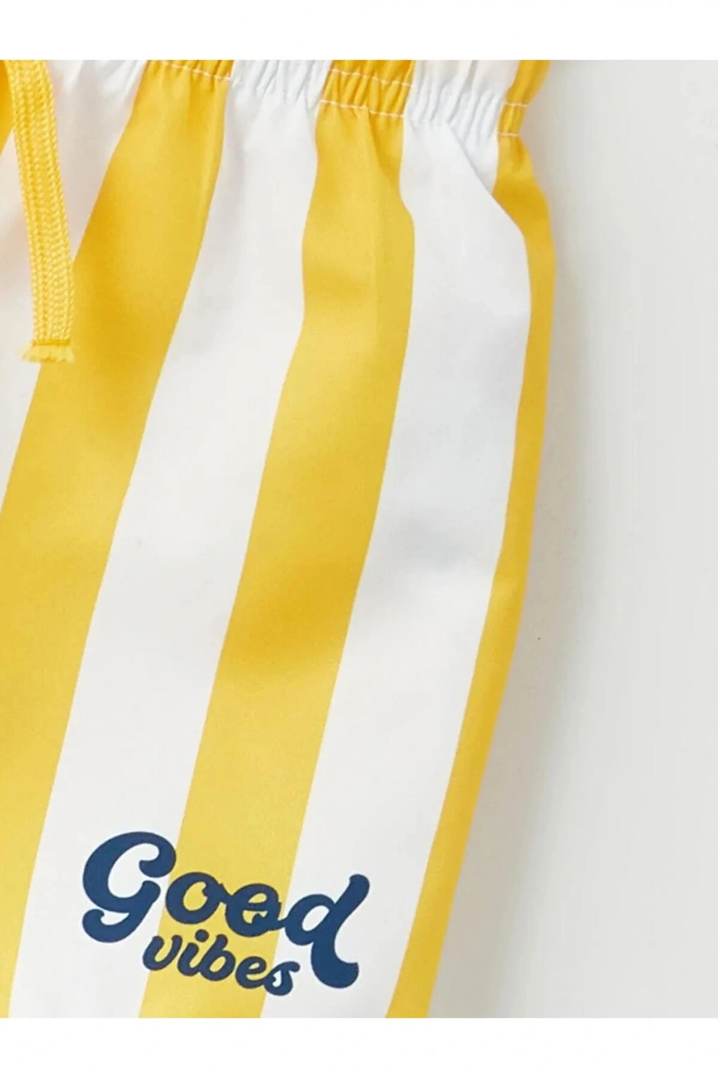 LCW baby Beyaz Bisiklet Yaka Baskılı Erkek Bebek Atlet ve Deniz Şortu 2li Takım