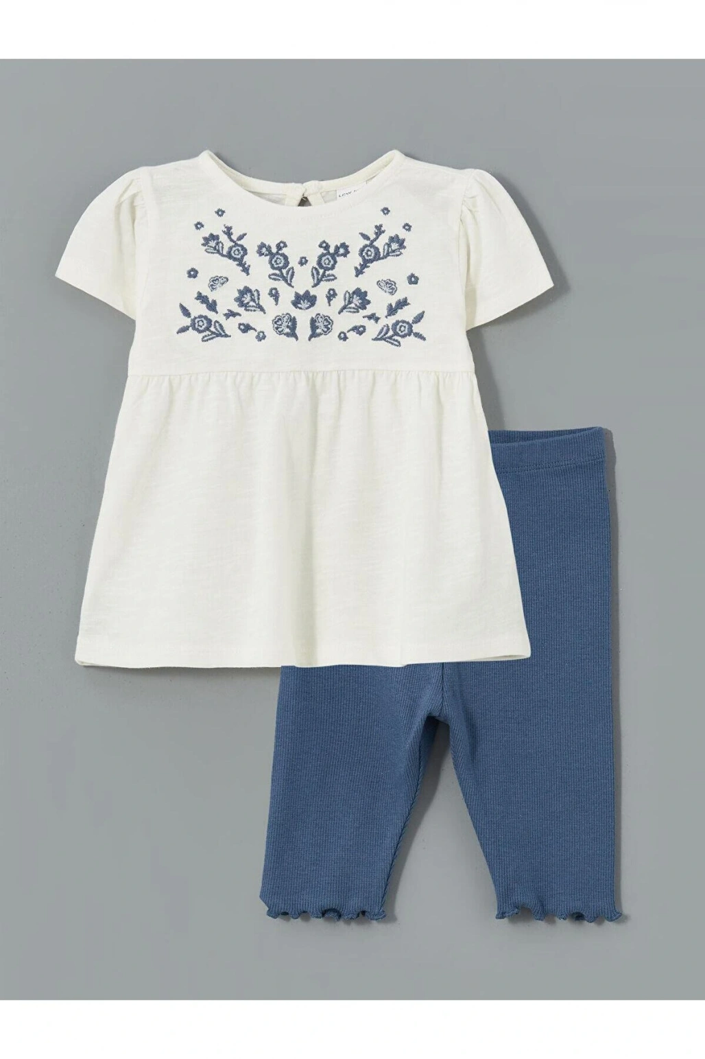 LCW baby Ekru Çiçekli Kız Bebek Tişört ve Tayt 2li