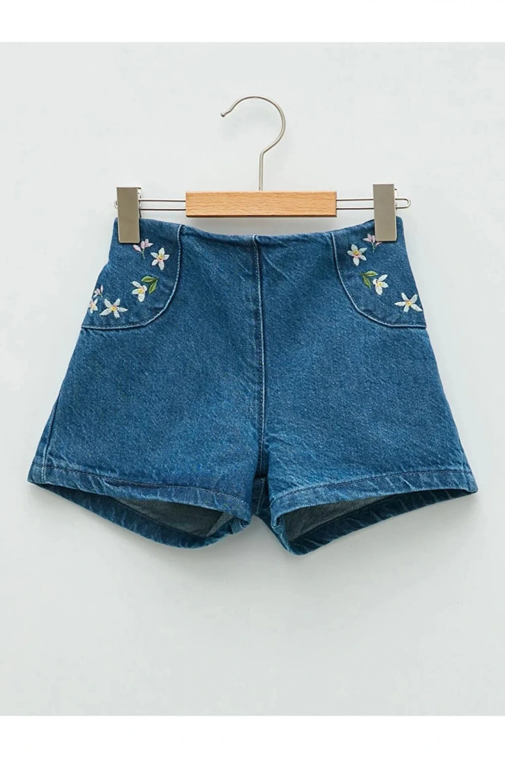 LCW baby Indigo Nakışlı Kız Bebek Jean Şort