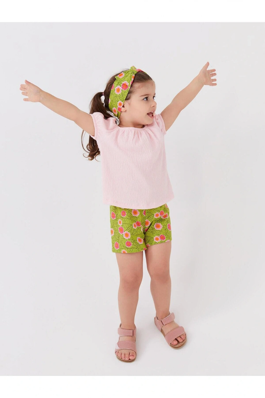 LCW baby Kare Yaka Kısa Kollu Kız Bebek 3lü Takım