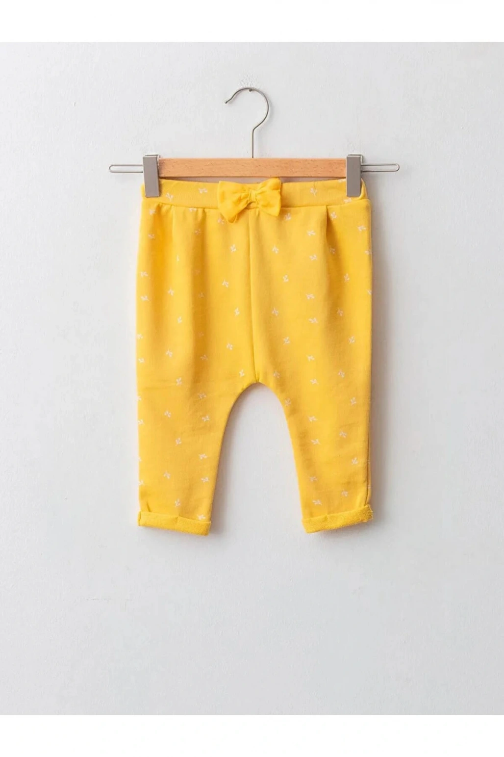 LCW baby Sarı Desenli Kız Bebek Pantolon