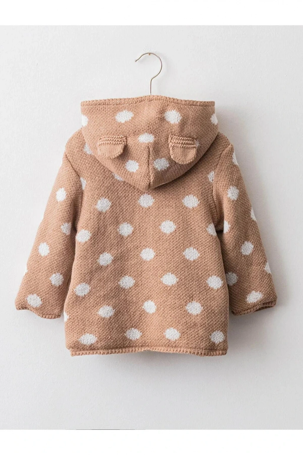 LCW babyKahverengi Kapüşonlu Uzun Kollu Puantiye Desenli Kız Bebek Triko Hırka