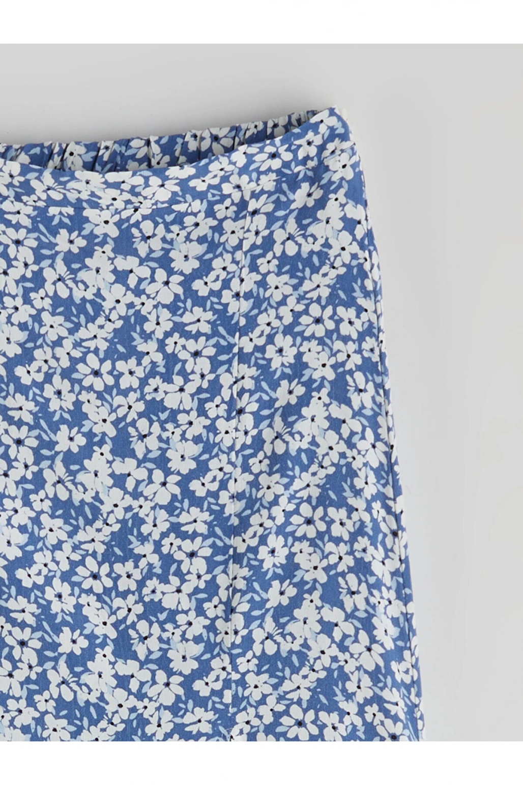LCW Beli Lastikli Çiçekli Yırtmaçlı Etek