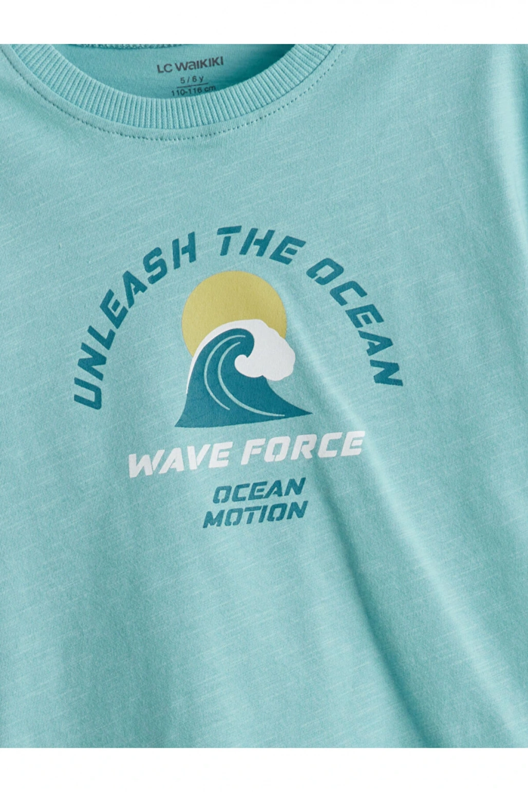 LCW Bisiklet Yaka Baskılı Erkek Çocuk Tişört