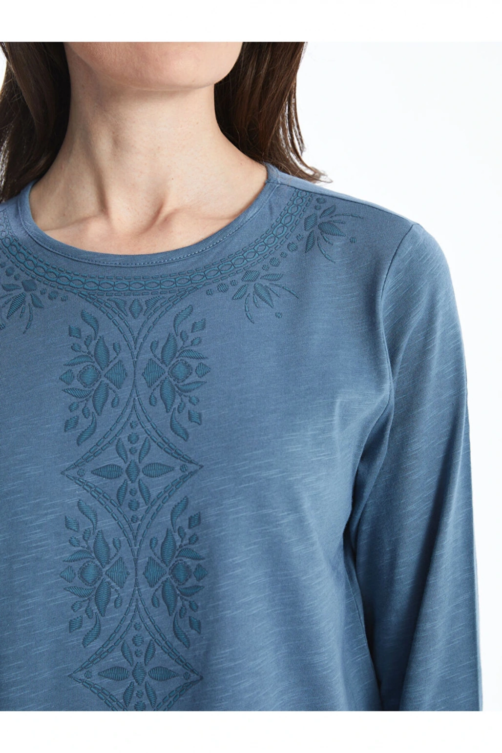 LCW Bisiklet Yaka Nakışlı Kadın Bluz