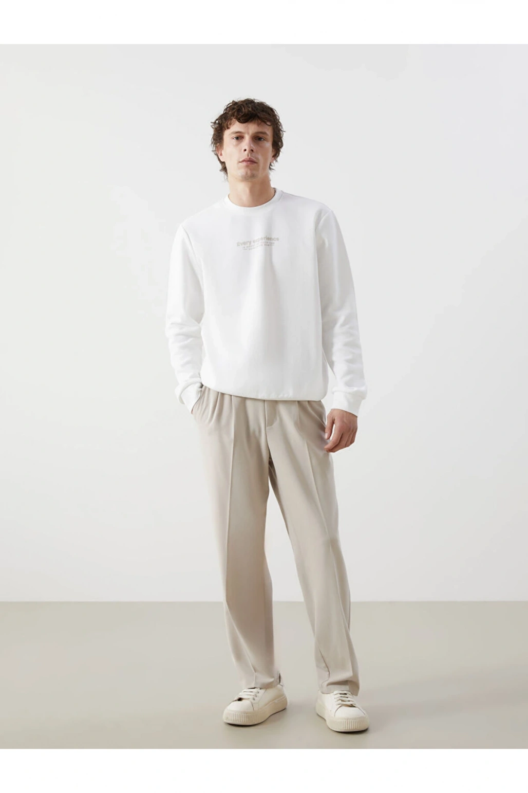 LCW Bisiklet Yaka Uzun Kollu Baskılı Erkek Kalın Sweatshirt