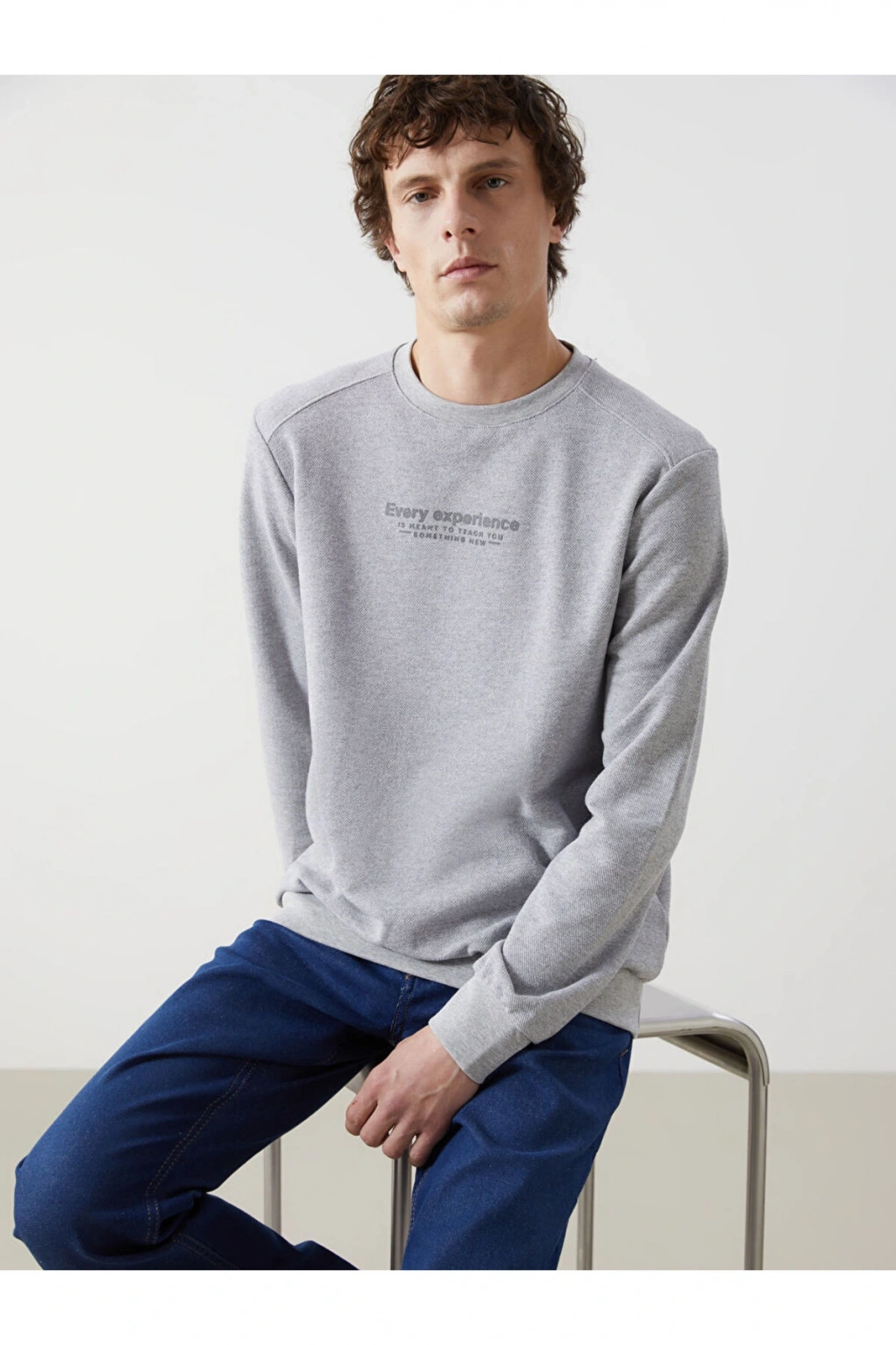 LCW Bisiklet Yaka Uzun Kollu Baskılı Erkek Sweatshirt