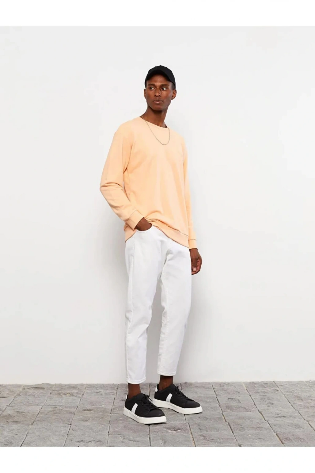 LCW Casual Mercan Bisiklet Yaka Uzun Kollu Baskılı Erkek Sweatshirt