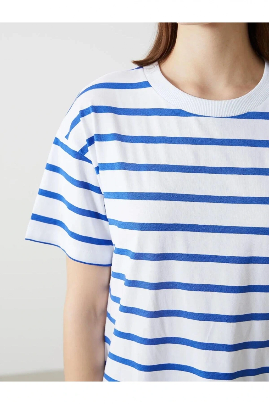 LCW Comfort Bisiklet Yaka Çizgili Kadın Tişört (S5)